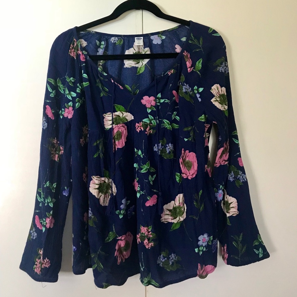 Old navy floral blouse